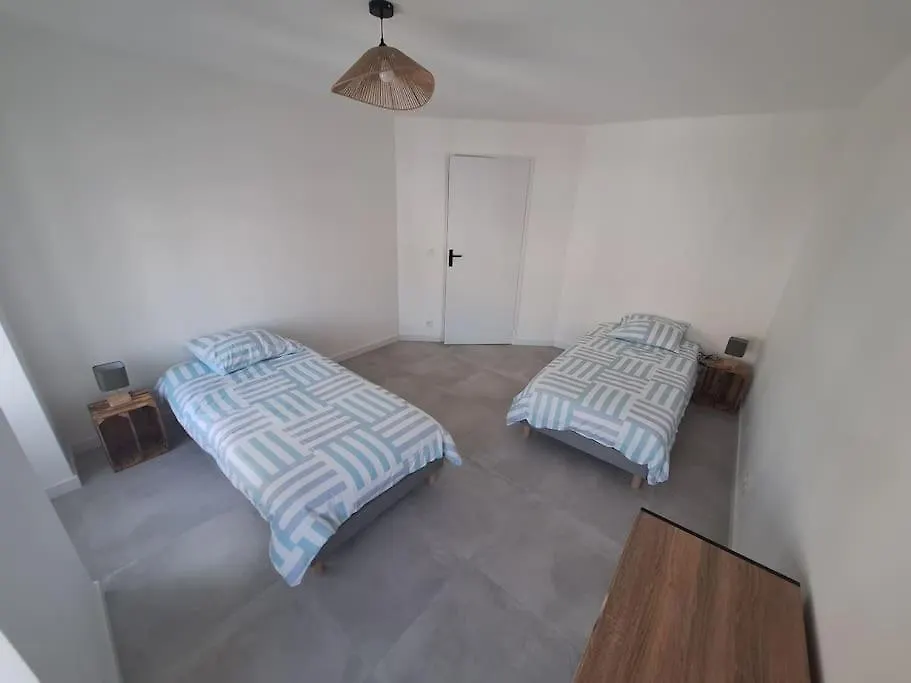 Appartement Le Peage De Roussillon Apartment Le Peage-de-Roussillon