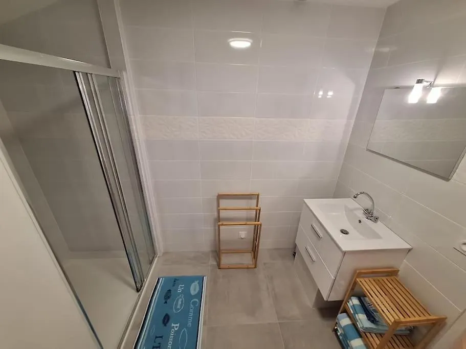 Apartment Appartement Le Peage De Roussillon